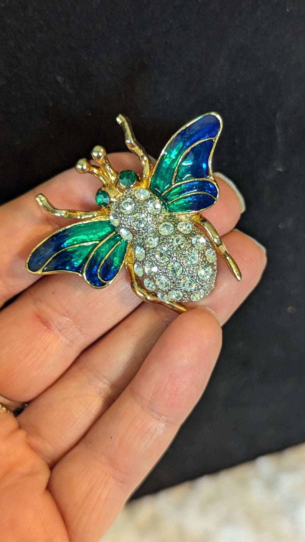 🪲 Vintage Jeweled Beetle Brooch