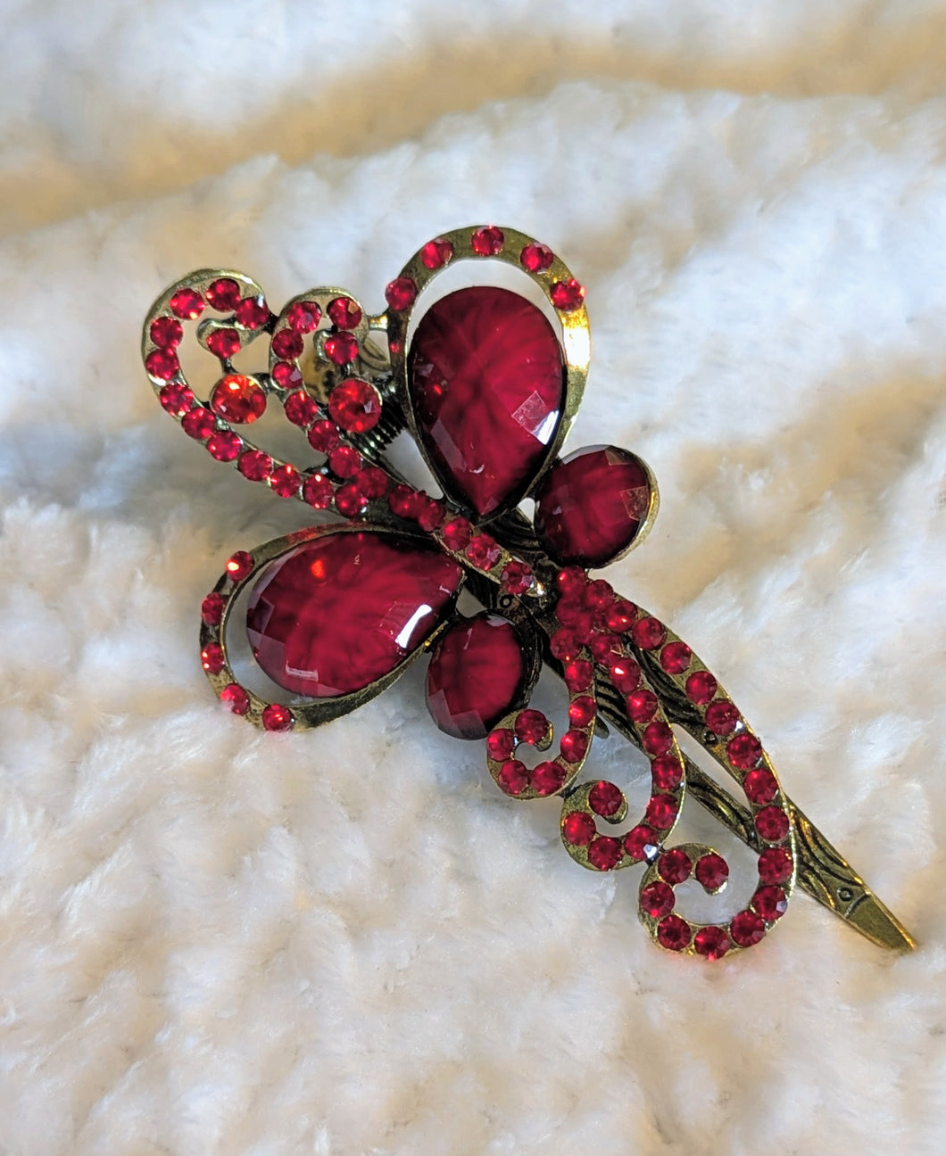 🦋 Vintage Red Rhinestone Butterfly Hair Clip