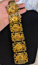 Load image into Gallery viewer, Vintage Gold-Tone Jade Chip Bracelet
