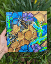 Load image into Gallery viewer, The Buzz 🐝 2/4
