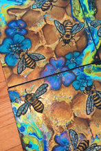 Load and play video in Gallery viewer, The Buzz 🐝 4/4
